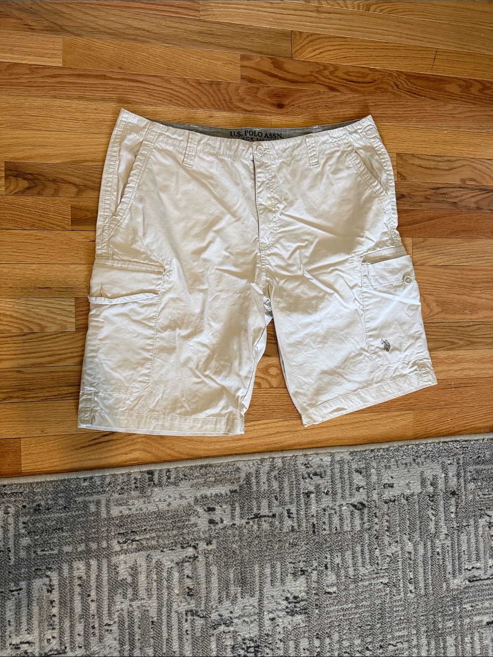 U.S. Polo Assn. Men's Cream Cargo Shorts with Side Pockets